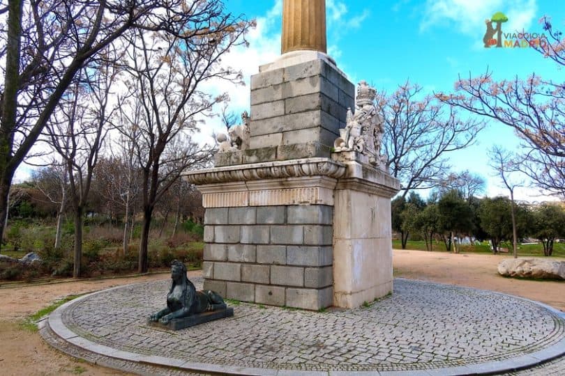Parque Madrid Rio sfinge