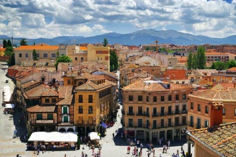 Cosa vedere a Madrid in 5, 6 o 7 giorni? Visita alla città e dintorni Cosa vedere a Madrid in 5, 6 o 7 giorni? Visita alla città e dintorni